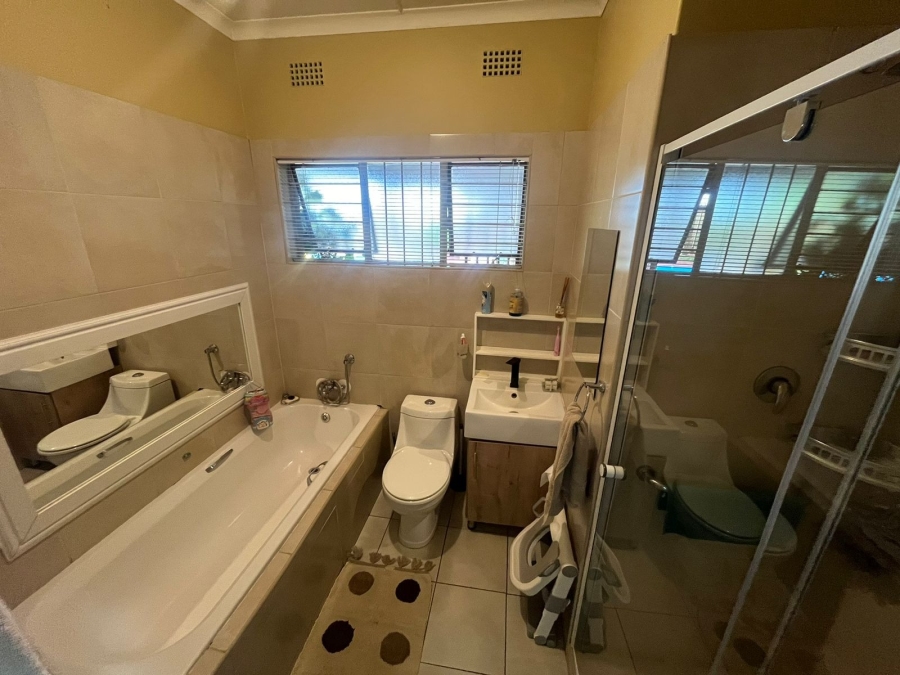 4 Bedroom Property for Sale in Protea Park North West